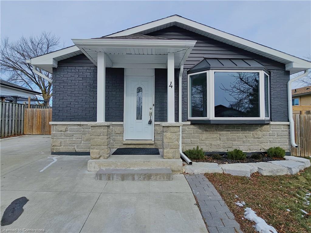 4 Markham Crescent Property Photo