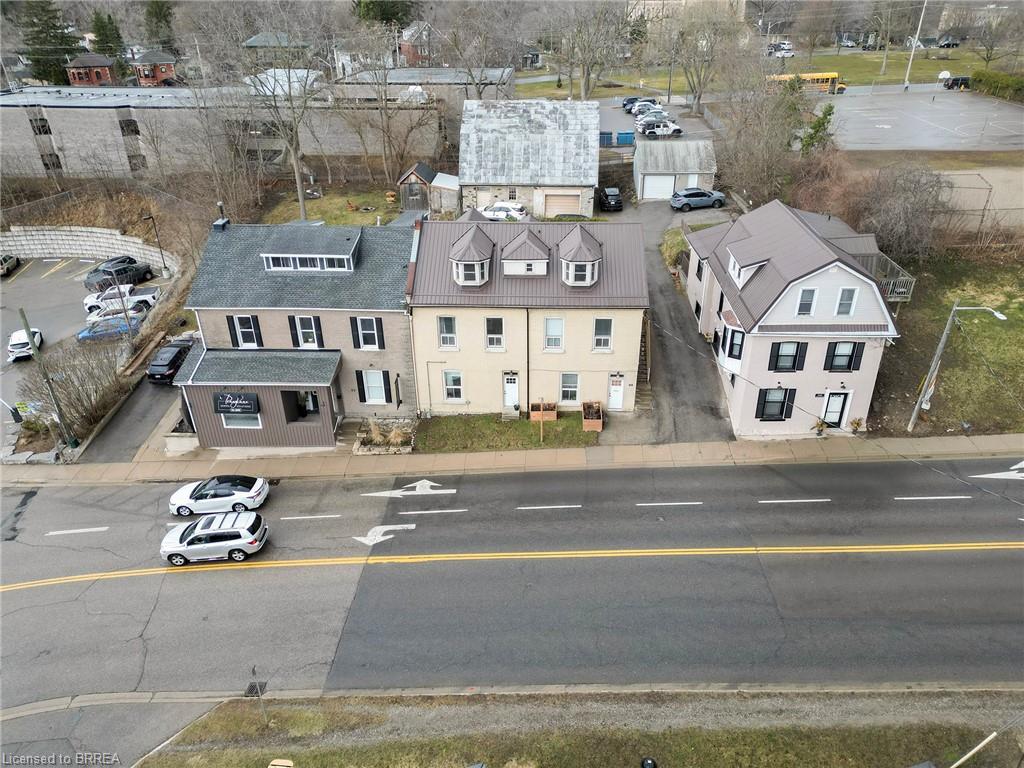 142 Grand River Street N Property Photo