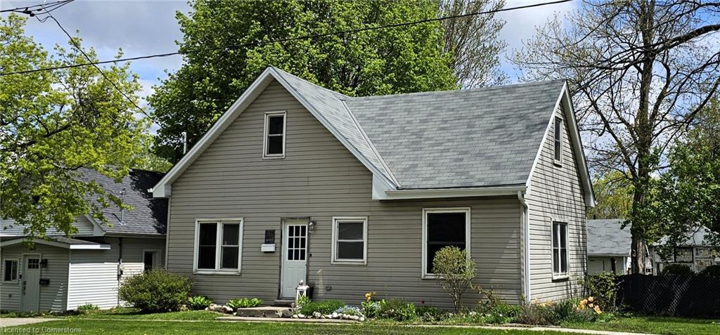 261 Queen Street N Picture