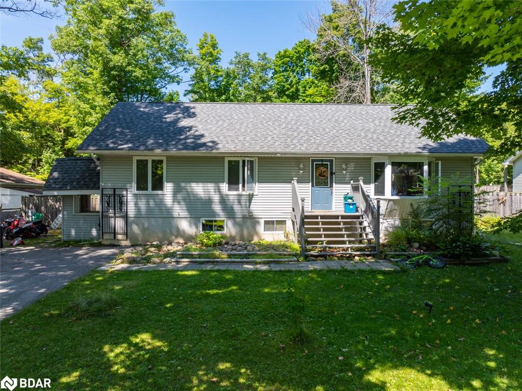 Tiny Real Estate Listings Main Image