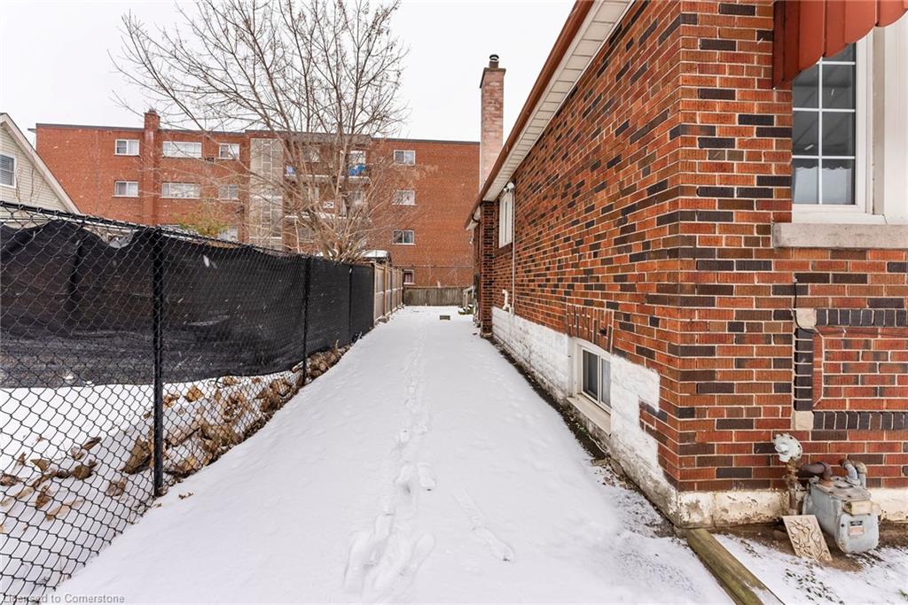 15 East 12th Street Property Photo 14