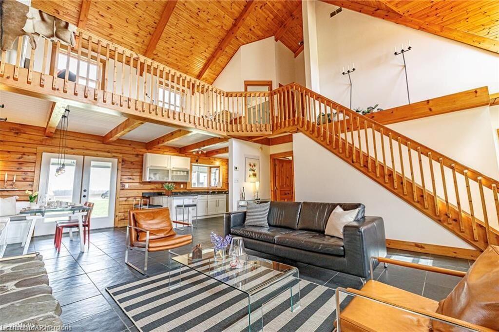 3855 Hessen Strasse Property Photo 13