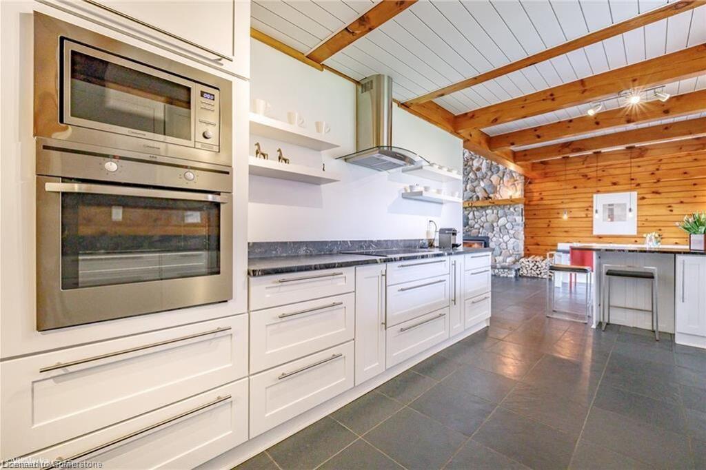 3855 Hessen Strasse Property Photo 19