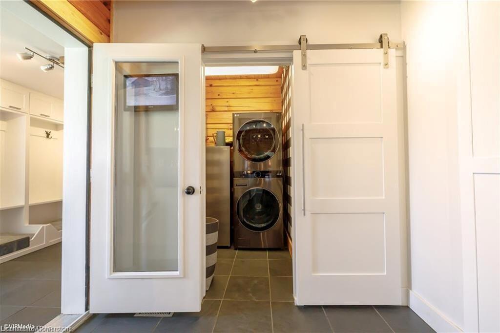 3855 Hessen Strasse Property Photo 22
