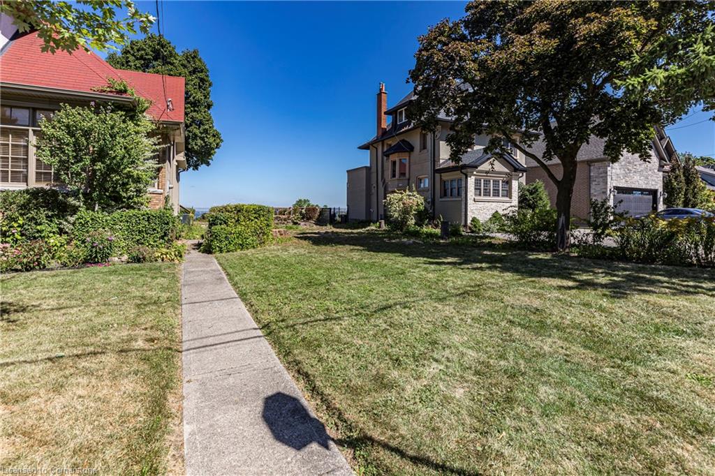 63 Mountain Park Avenue Property Photo 2
