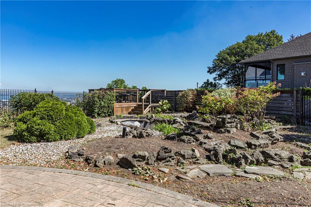63 Mountain Park Avenue Property Photo 19