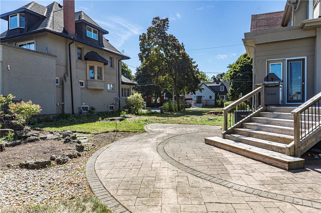63 Mountain Park Avenue Property Photo 20