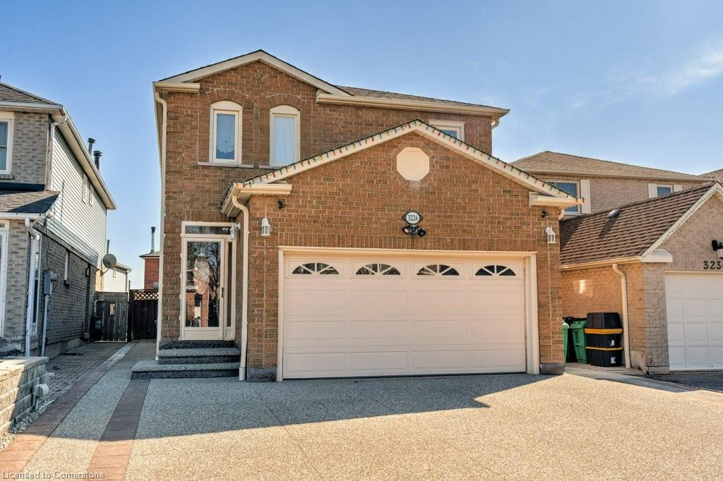 3226 Valcourt Crescent Property Photo