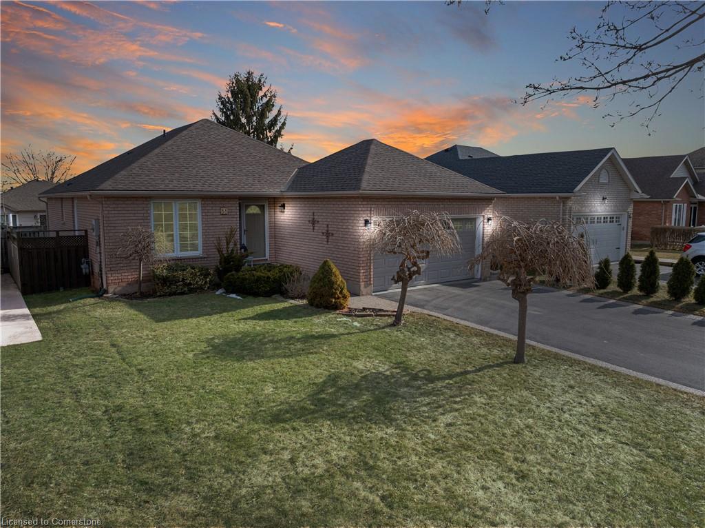 Grimsby Real Estate Listings Main Image