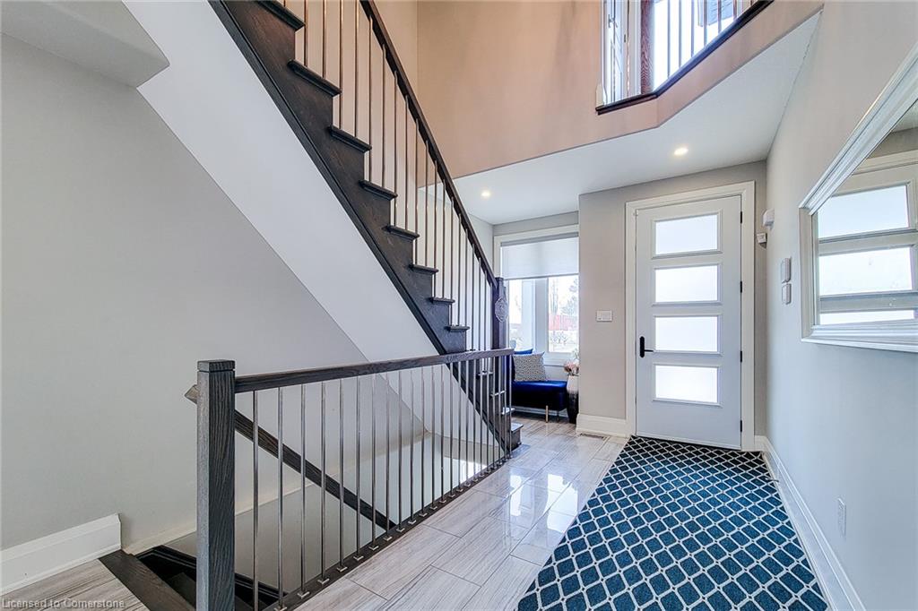5074 Kalar Road Property Photo 8