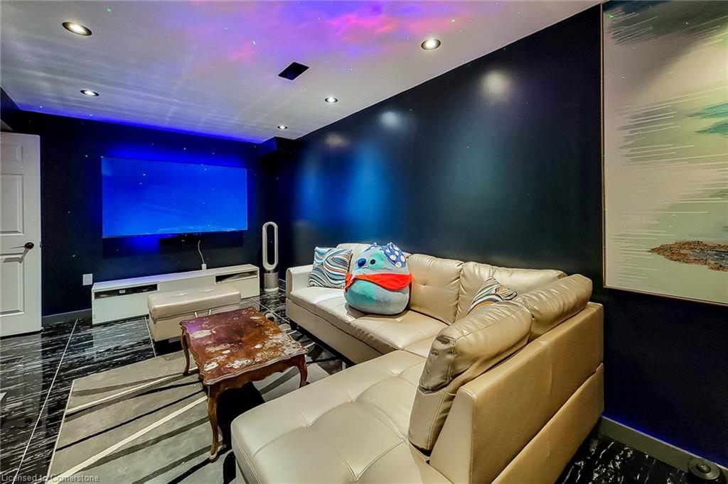 5074 Kalar Road Property Photo 32