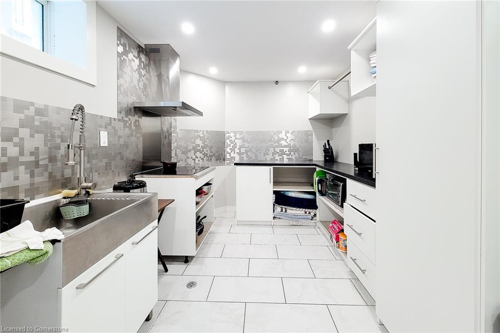 5074 Kalar Road Property Photo 34