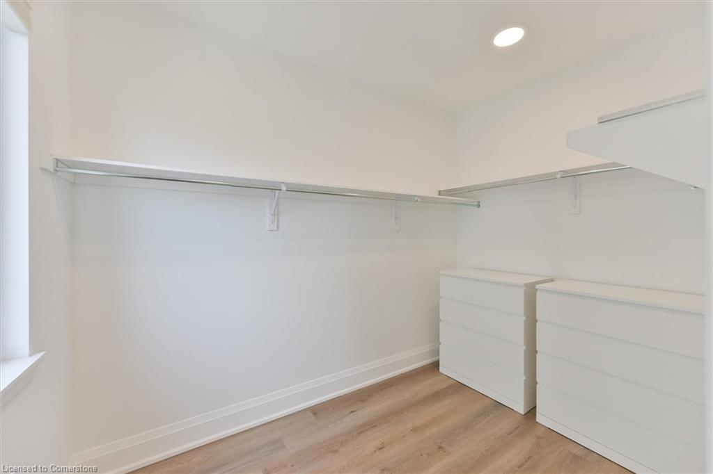 1-115 High Street W Property Photo 22