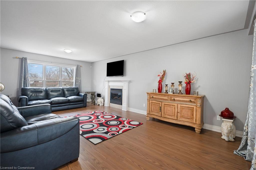3960 Village Creek Drive Property Photo 6