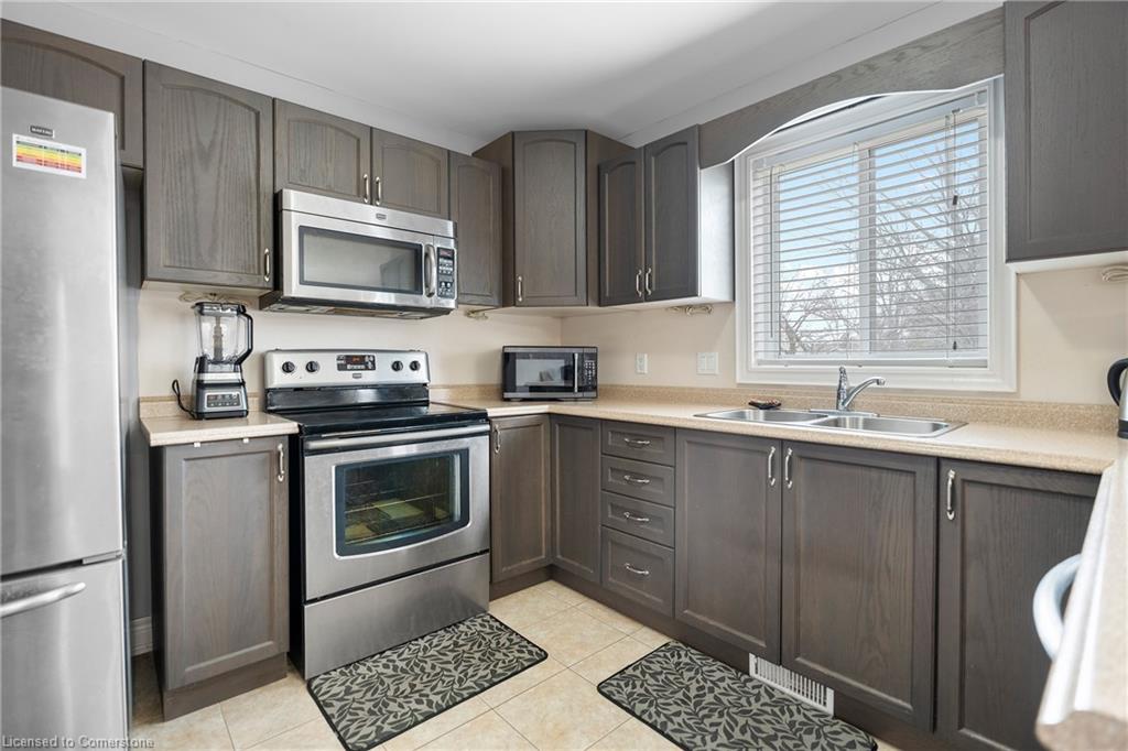 3960 Village Creek Drive Property Photo 11