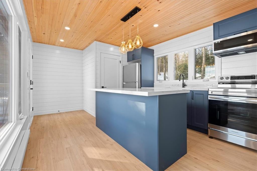 349 Siddon Lake Place Property Photo 12