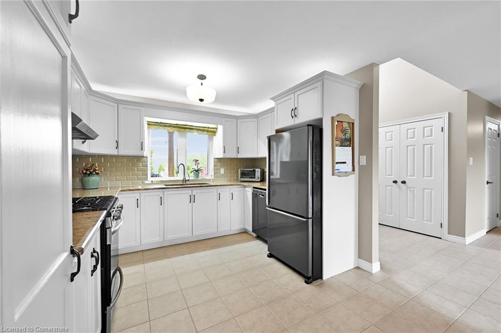 390 Mountain Road Property Photo 14
