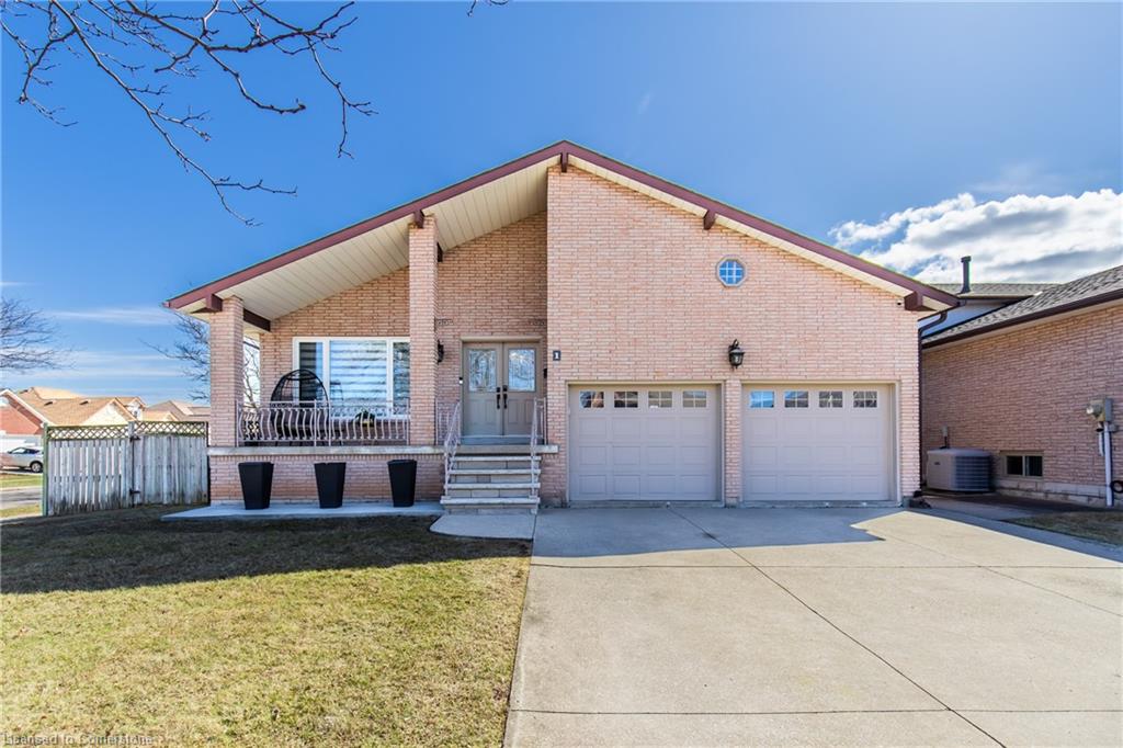 Orchard Park, Cardinal Newman Real Estate Listings Main Image