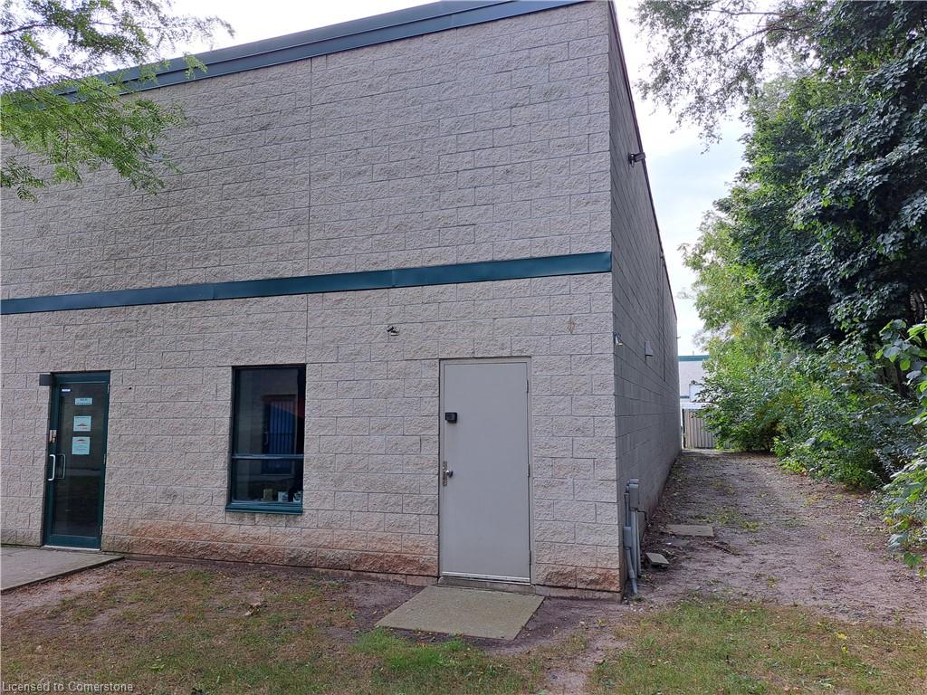 4-1038 Cooke Boulevard Property Photo 3