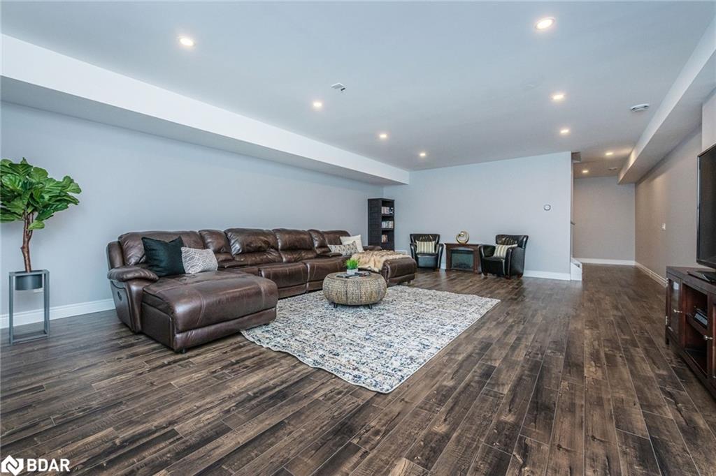 373373 6th Line Property Photo 36