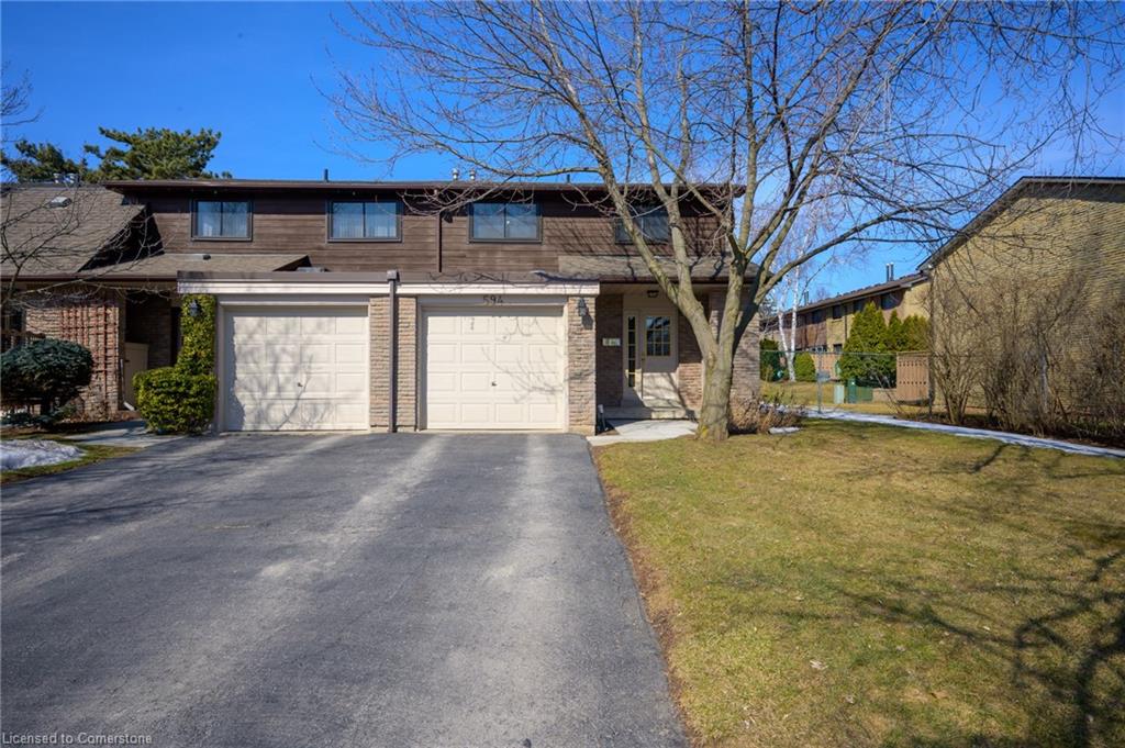 594 Forestwood Crescent Property Photo