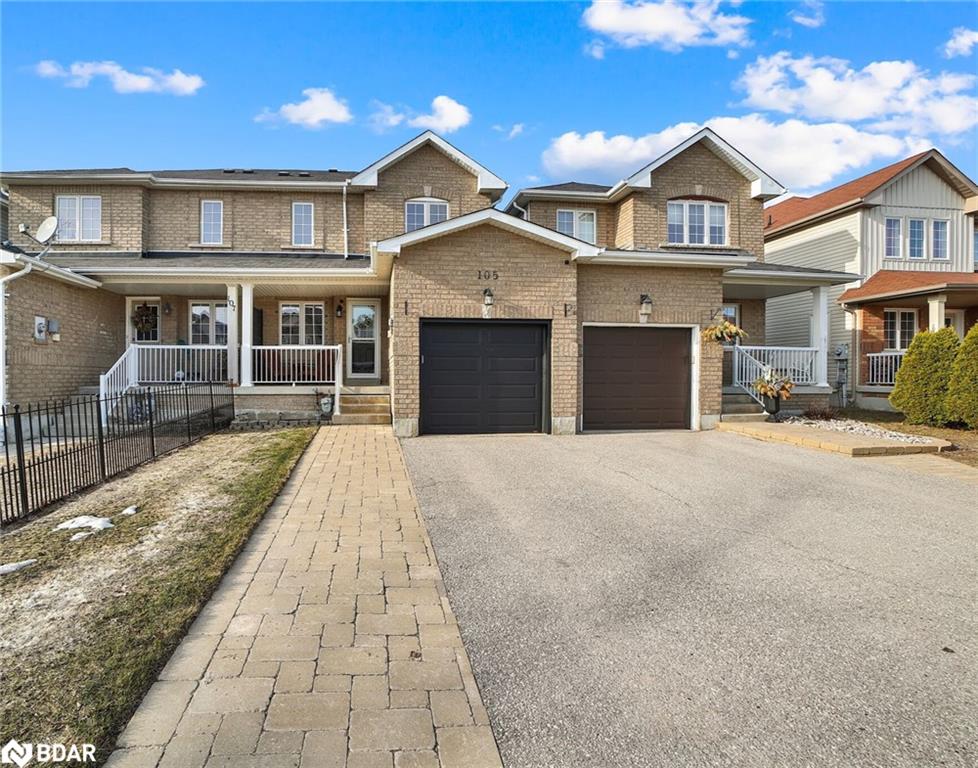 105 Stonemount Crescent Property Photo