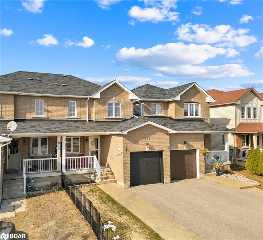 105 Stonemount Crescent Property Photo 3