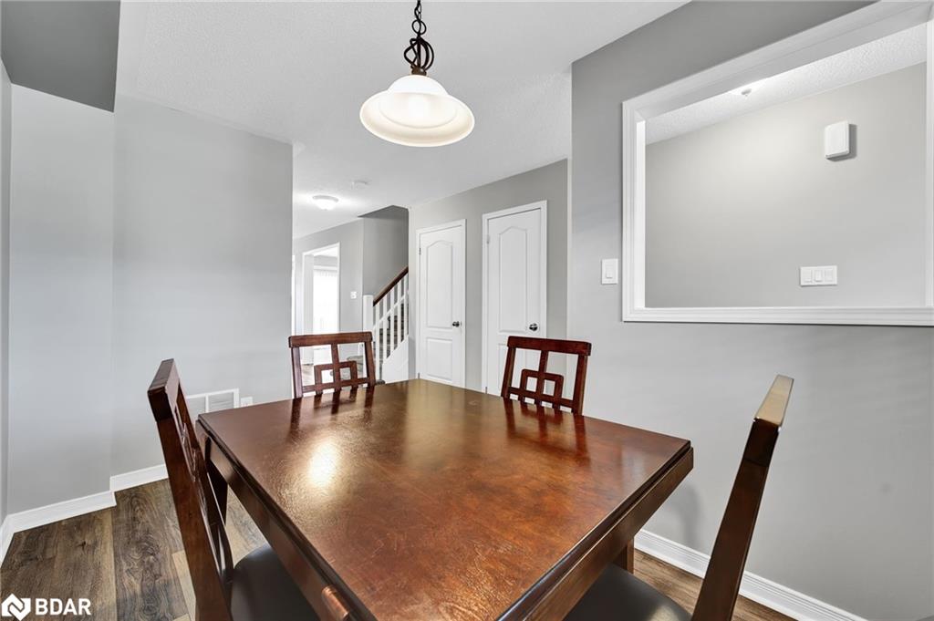 105 Stonemount Crescent Property Photo 10