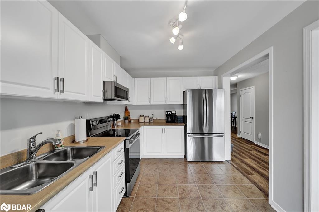 105 Stonemount Crescent Property Photo 15