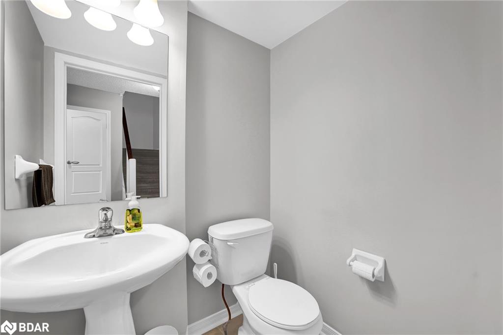 105 Stonemount Crescent Property Photo 19