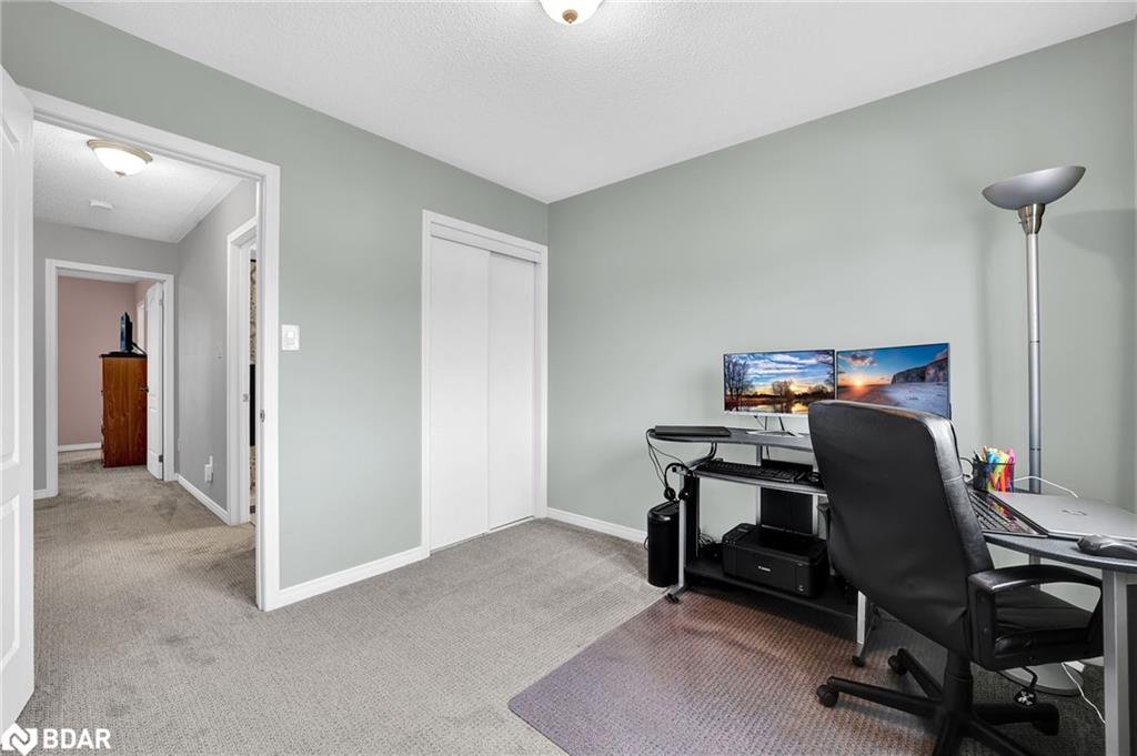 105 Stonemount Crescent Property Photo 24