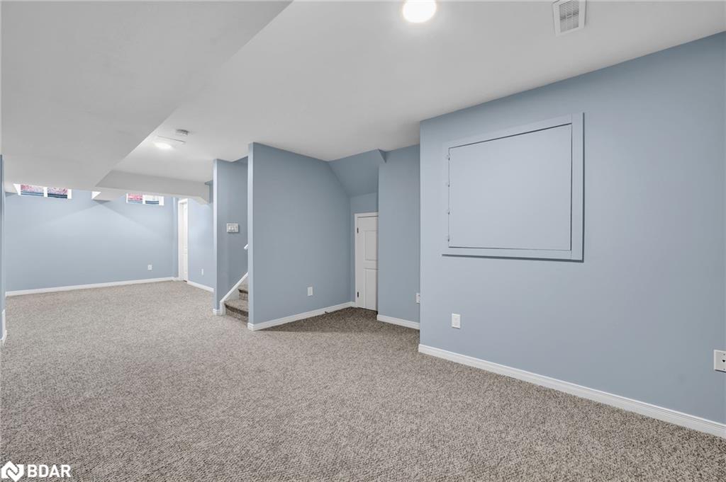 105 Stonemount Crescent Property Photo 29