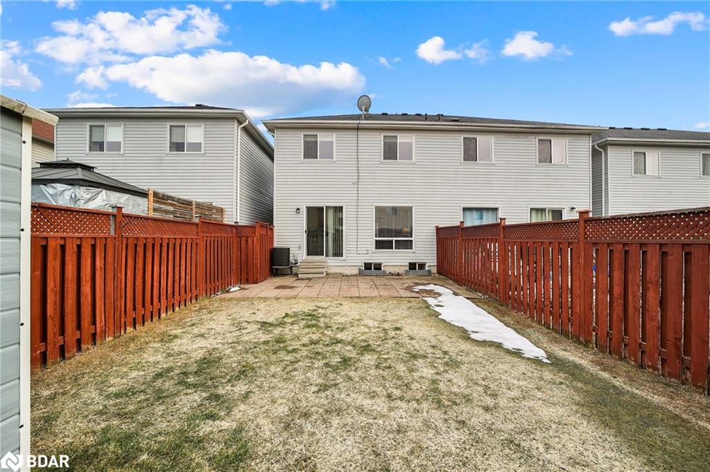105 Stonemount Crescent Property Photo 32