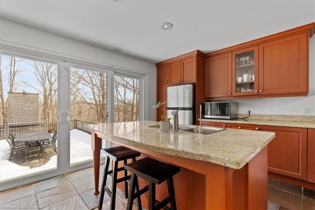 15139 Rockside Road Property Photo 12