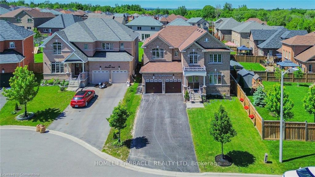 10 Buckles Court Property Photo 2