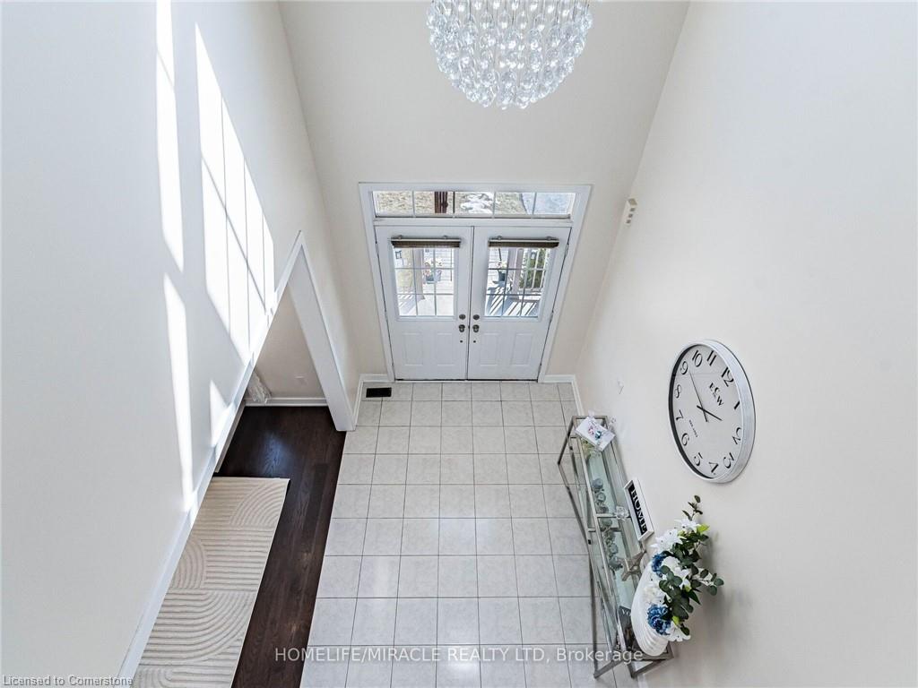 10 Buckles Court Property Photo 7