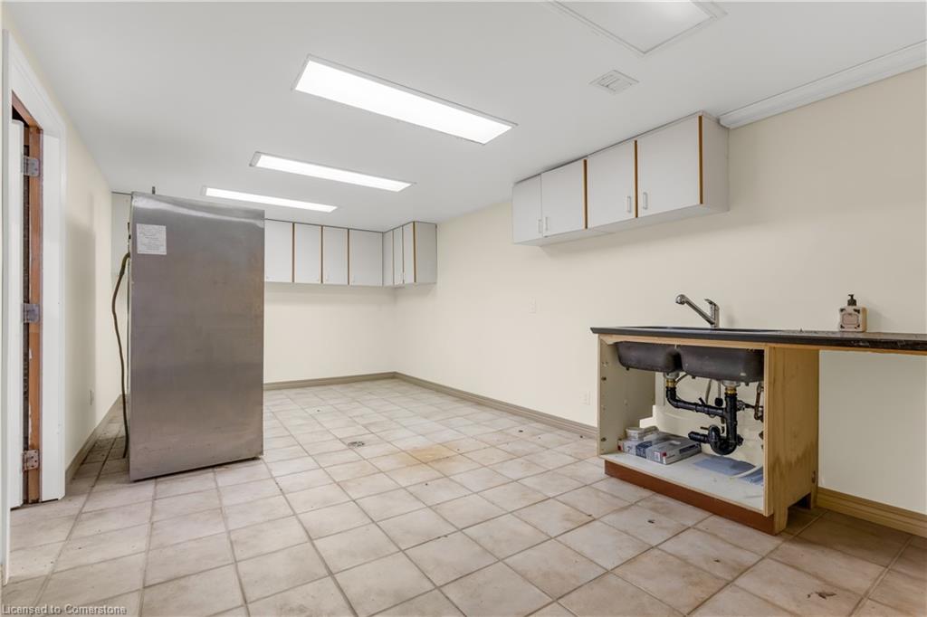 4850 Hillside Drive Property Photo 37