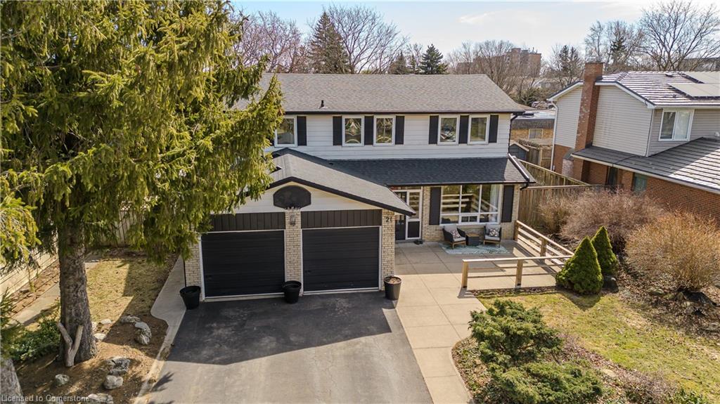 21 Cedar Street N Property Photo
