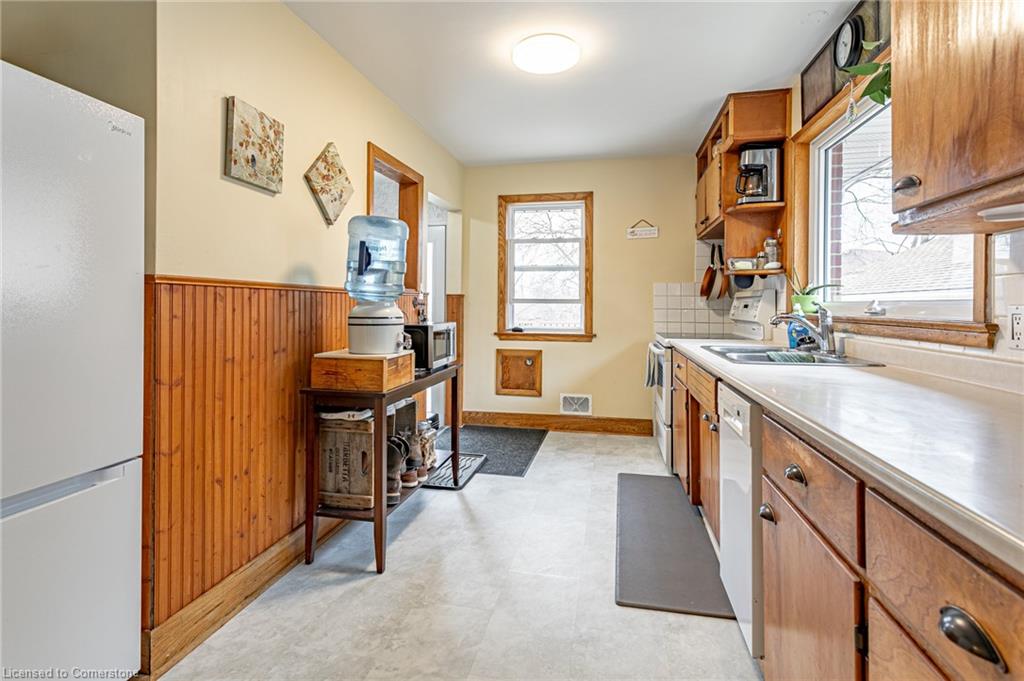 122 Old Onondaga Road E Property Photo 15