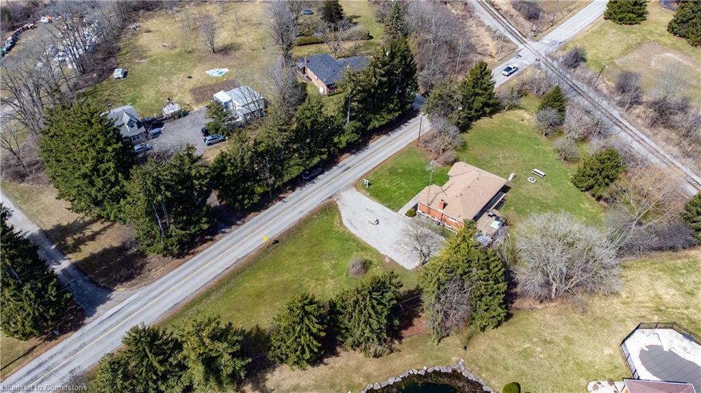 122 Old Onondaga Road E Property Photo 43