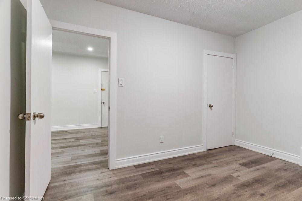 598 Upper James Street Property Photo 11