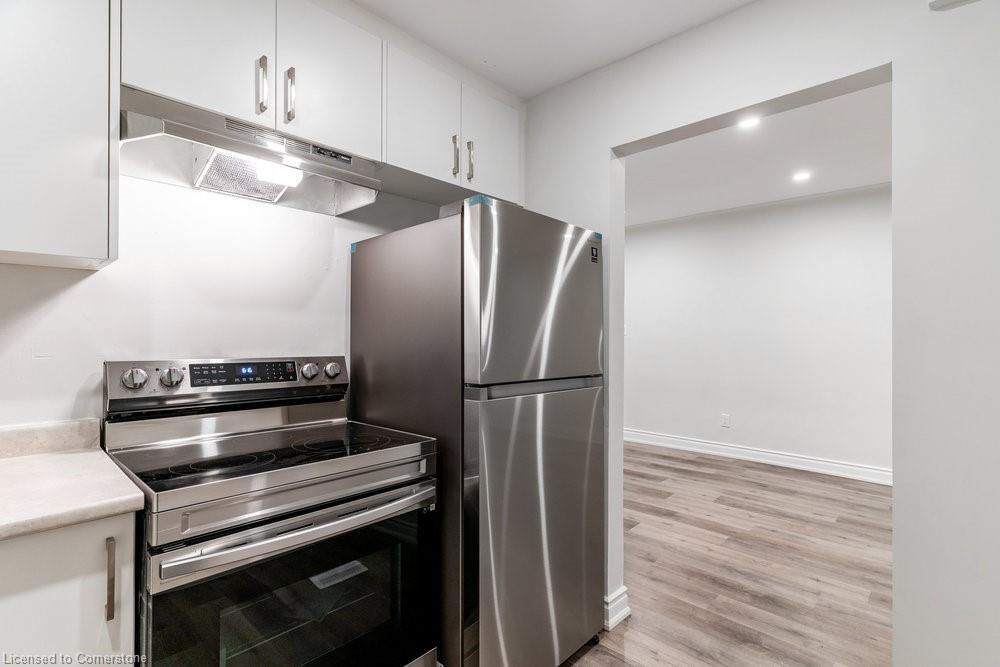 598 Upper James Street Property Photo 20