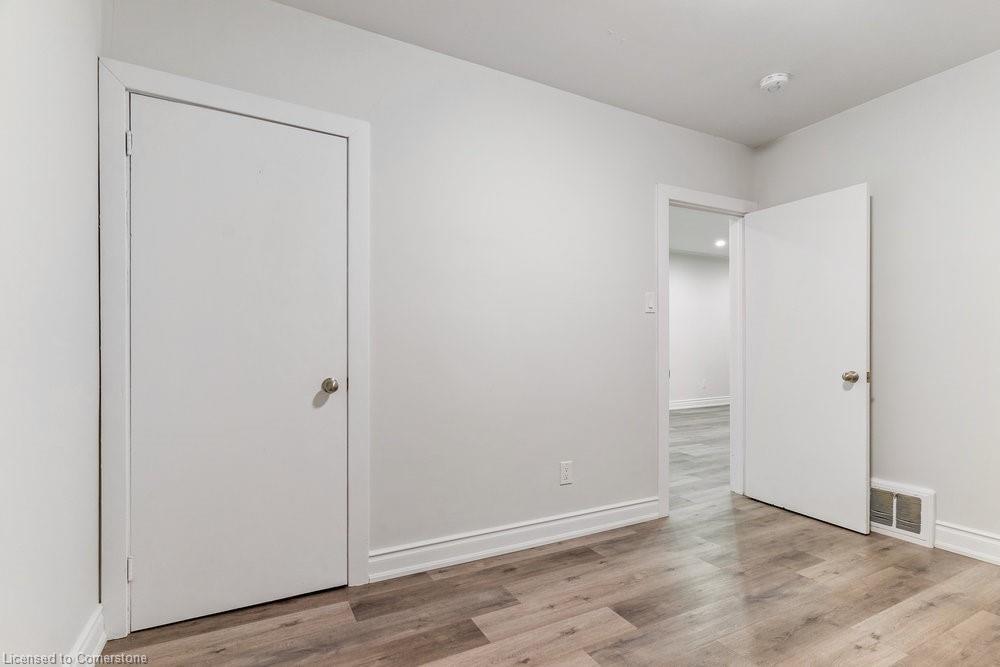 598 Upper James Street Property Photo 22