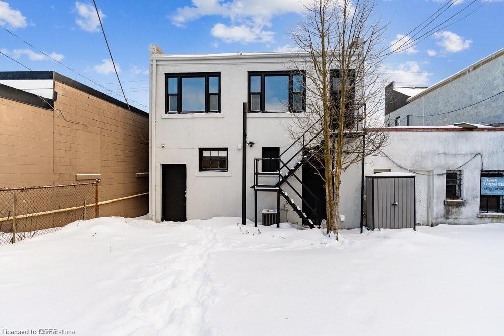 598 Upper James Street Property Photo 32