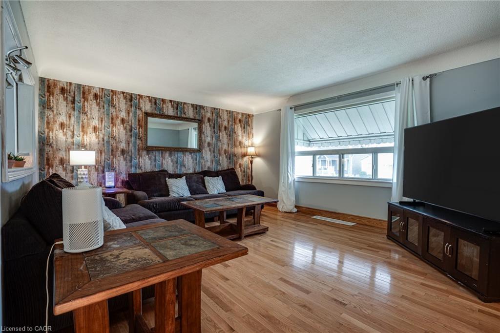 628 Dunn Avenue Property Photo 6