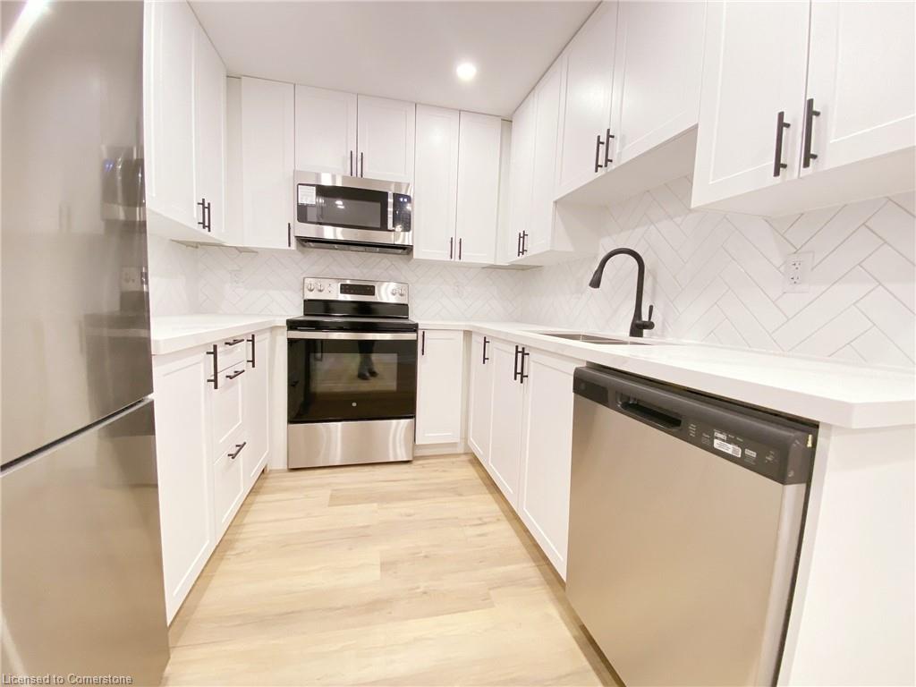 5-588 Barton Street E Property Photo 9