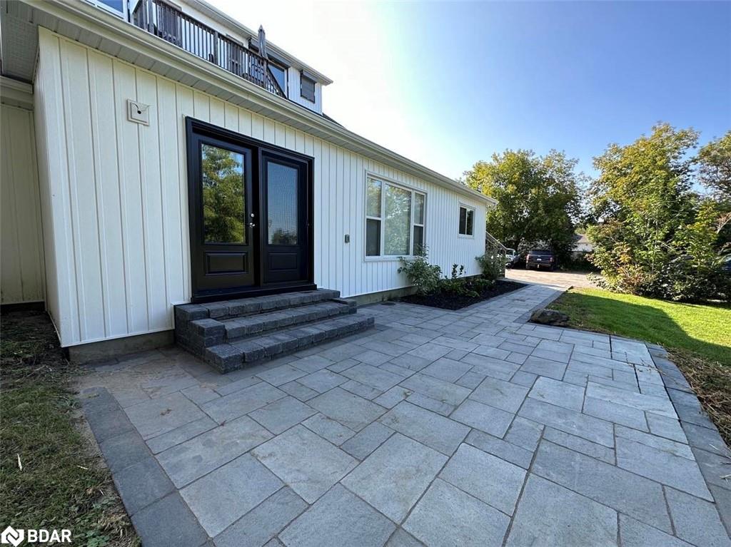822 Ward St Street Property Photo 6