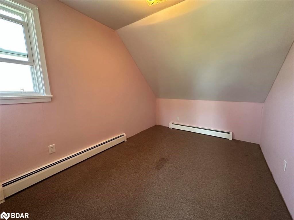 822 Ward St Street Property Photo 19