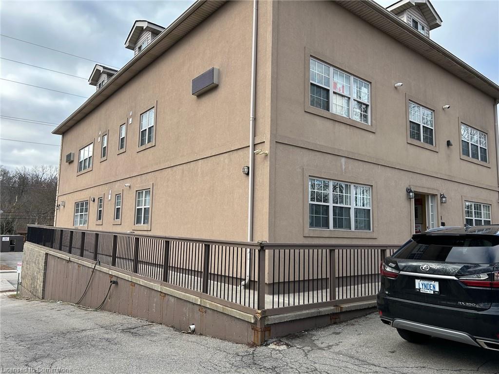 81 Dundas Street Property Photo 2