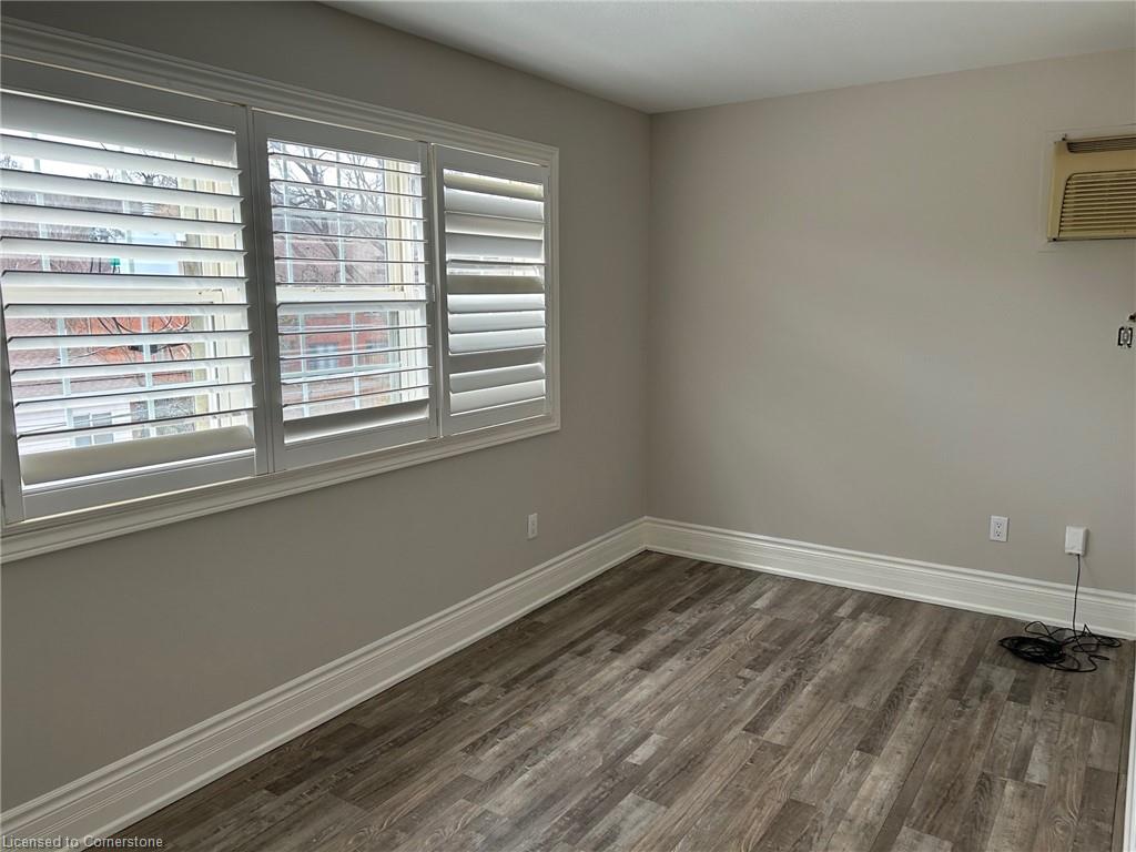 81 Dundas Street Property Photo 4